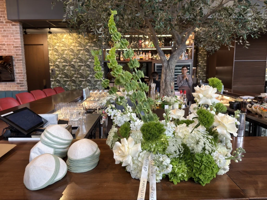 Shabbat flowers