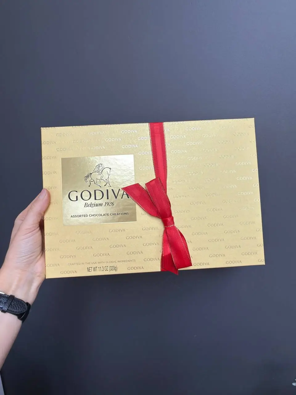 Godiva assorted chocolates box 11.3 oz premium chocolate gift