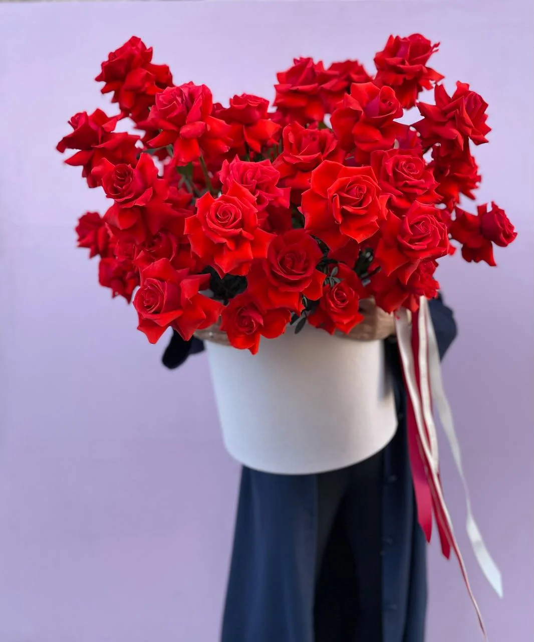 Red Roses Hat Box with French Roses | Miami Delivery